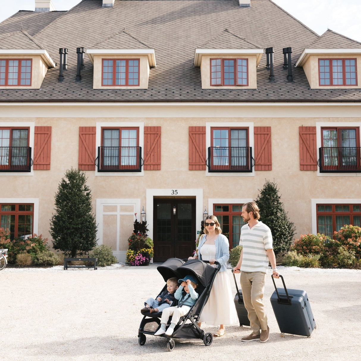 UPPAbaby Minu Duo Compact Double Stroller | Carbon Frame