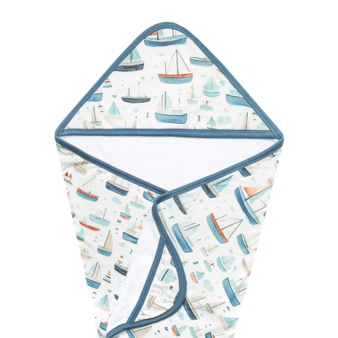 Premium Knit Hooded Towel | Fischer