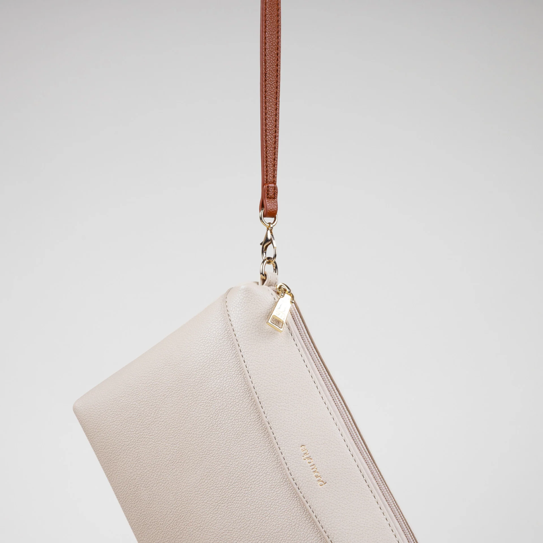 Enya Mond Nova Clutch