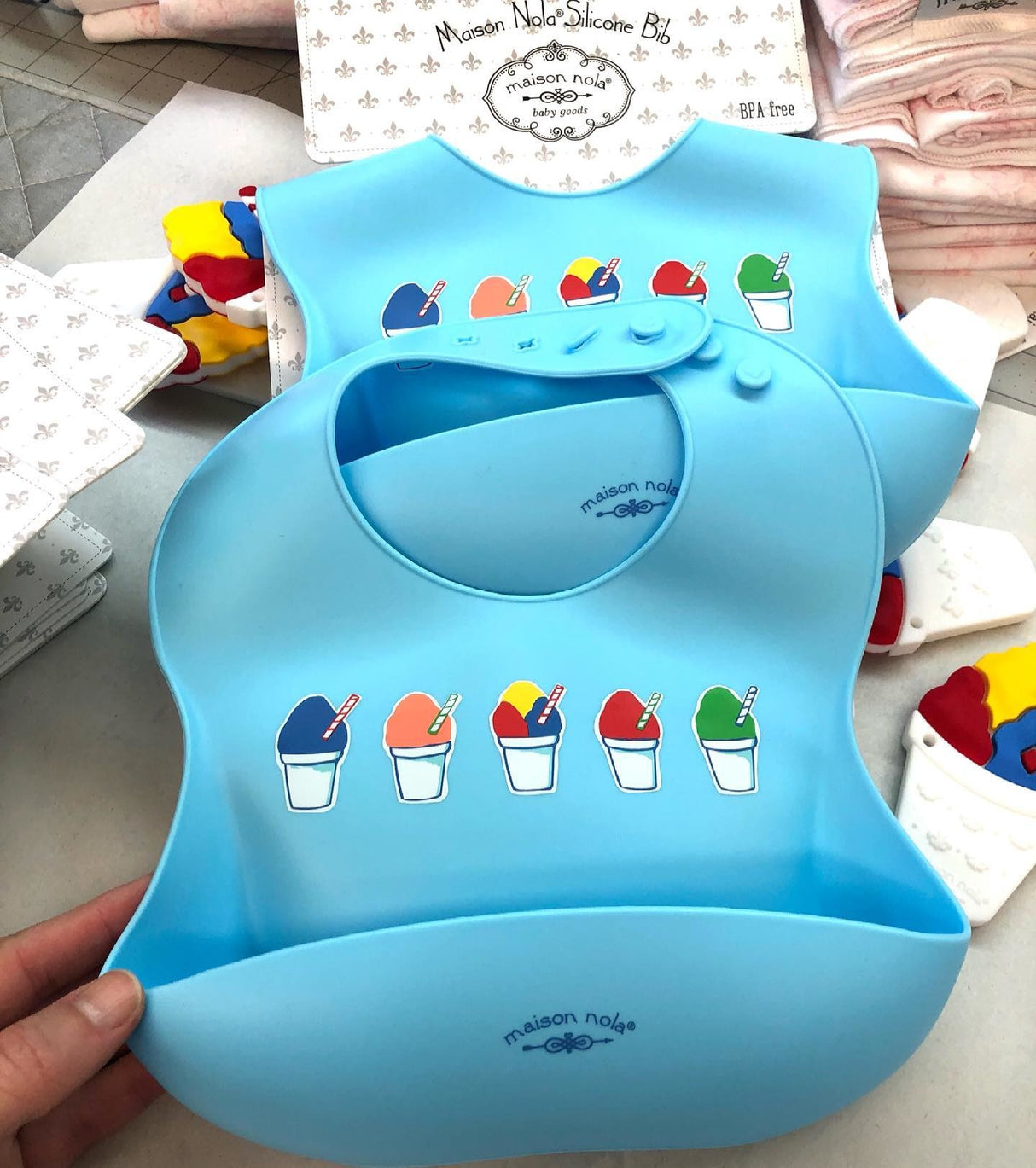 Snoball Silicone Bib