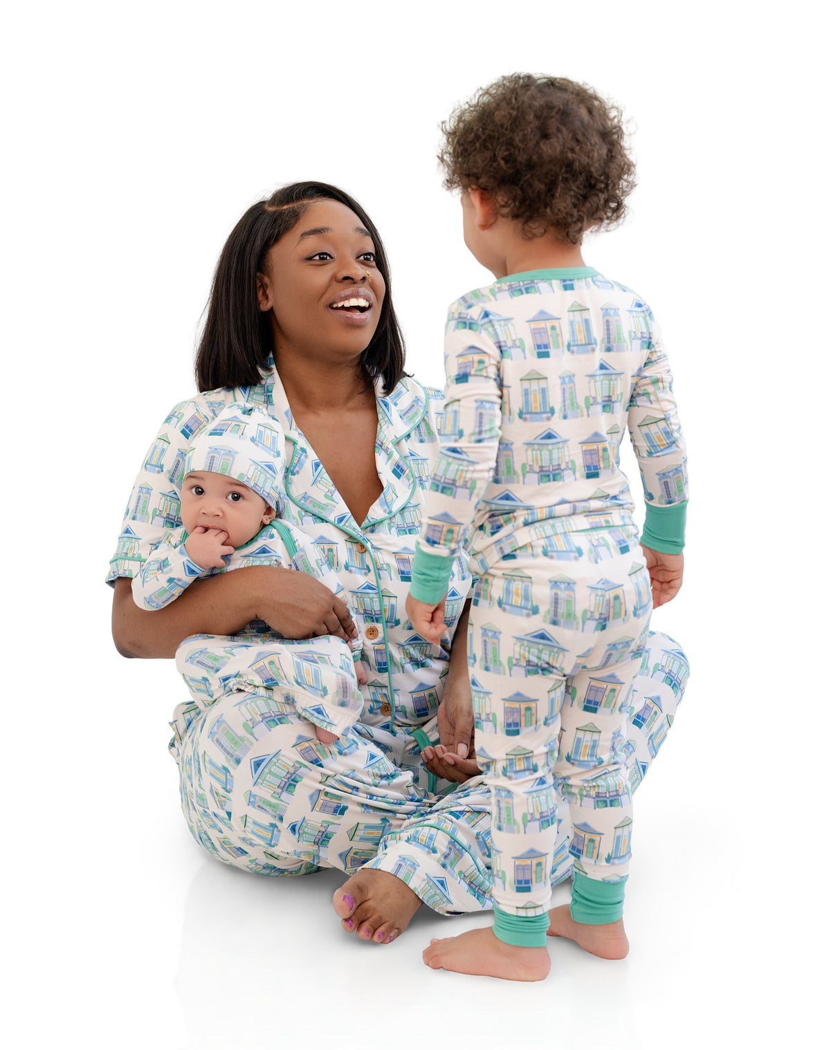 Pearls & Pelicans Bamboo Home Sweet Nola Green Women's Short-Sleeve Shirt and Lounge Pants Set