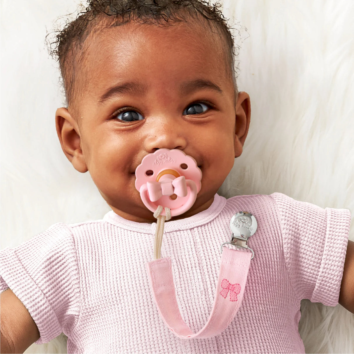 Itzy Ritzy Itzy Clip Fabric Pacifier Strap | Bow