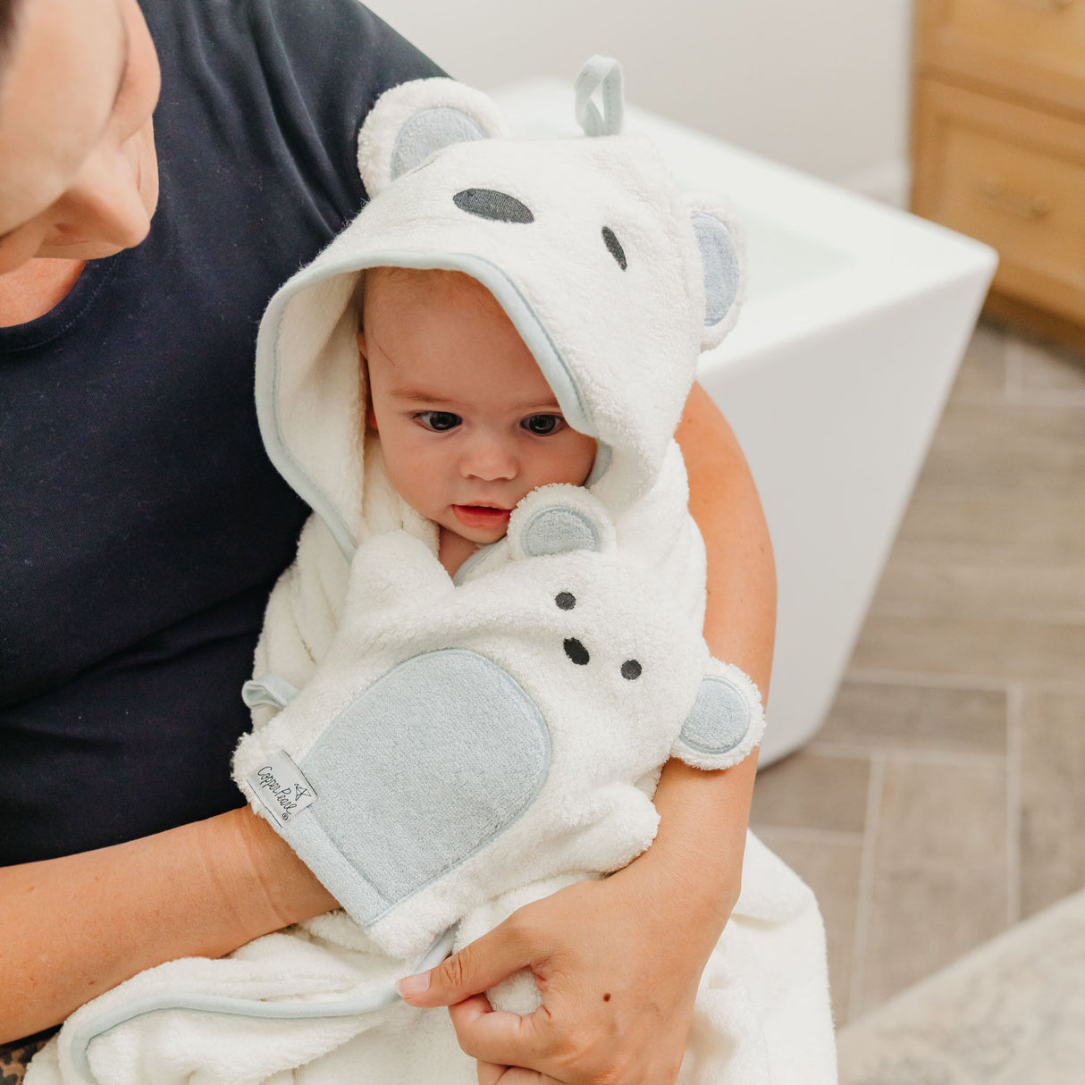 Copper Pearl Juno Polar Bear | Wash Mitt