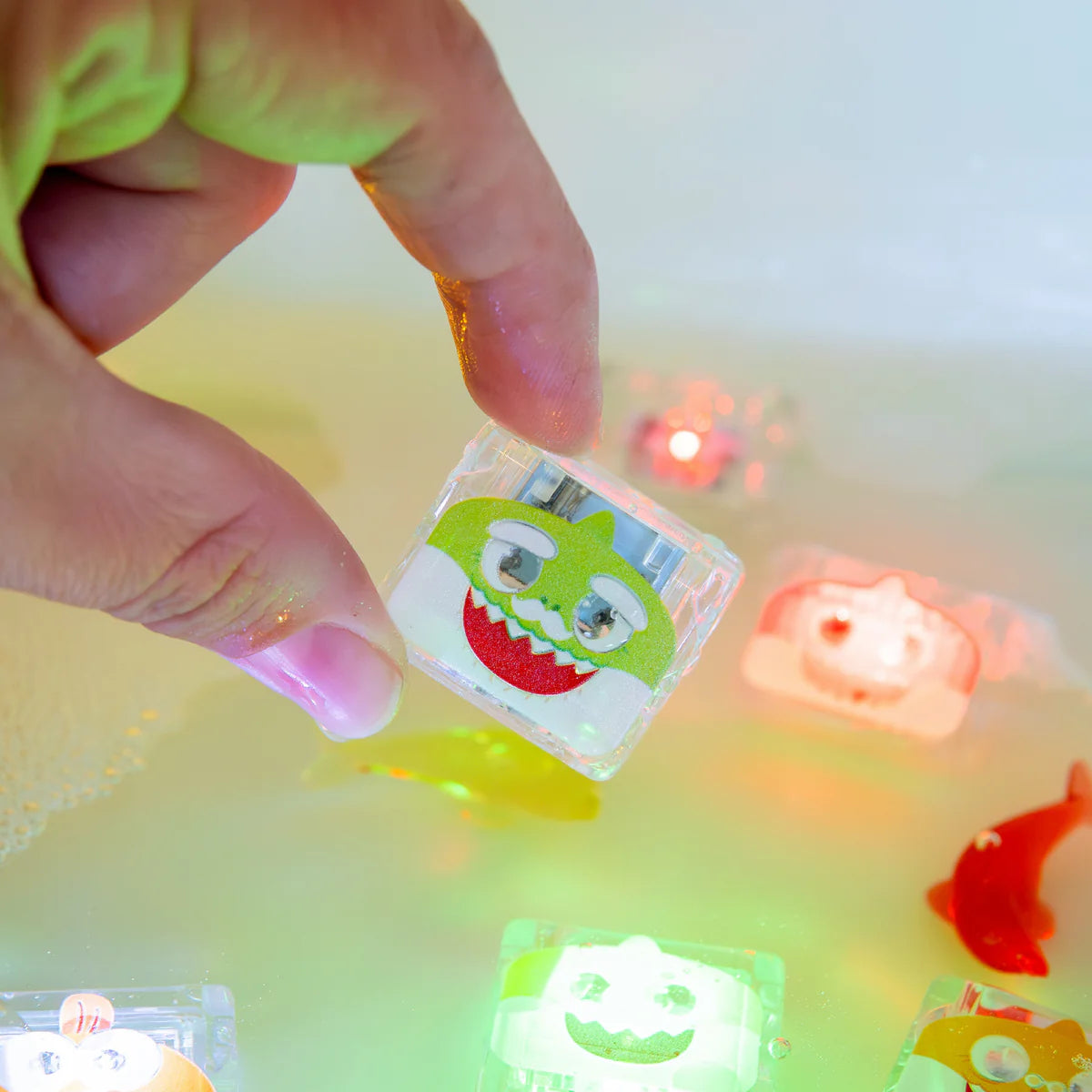 Glo Pals 6-Pack Baby Shark Gift Set