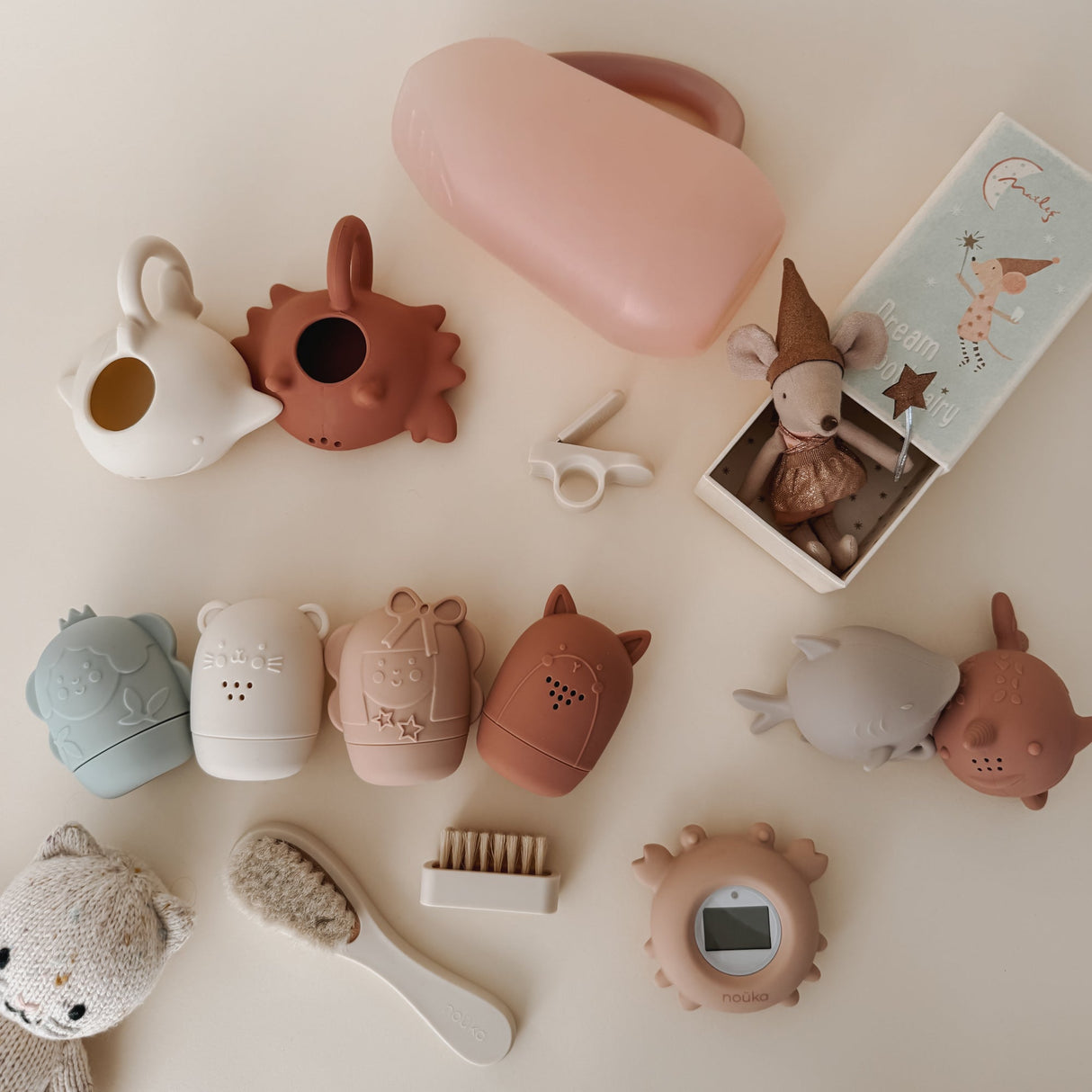 nouka Scoop & Sprinkle Water Animals