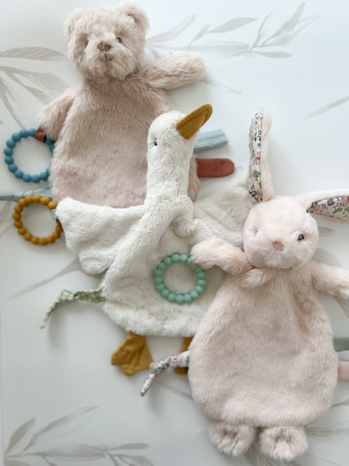 Mon Ami Pru Goose Silicone Teether Lovie