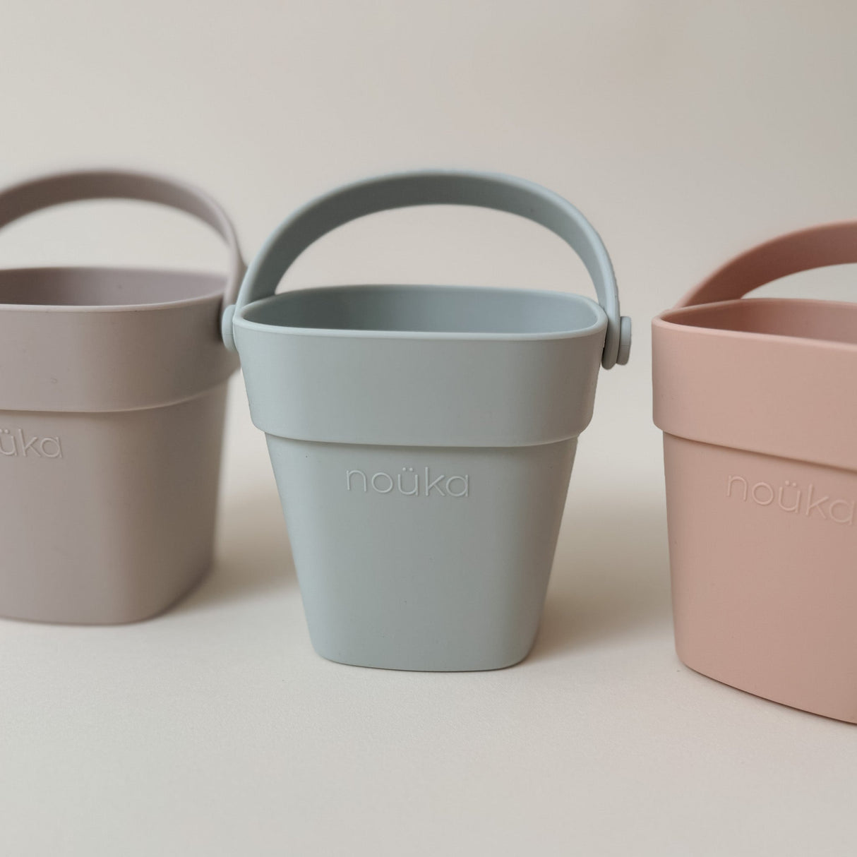 nouka Silicone Tiny Bath Stacking Buckets