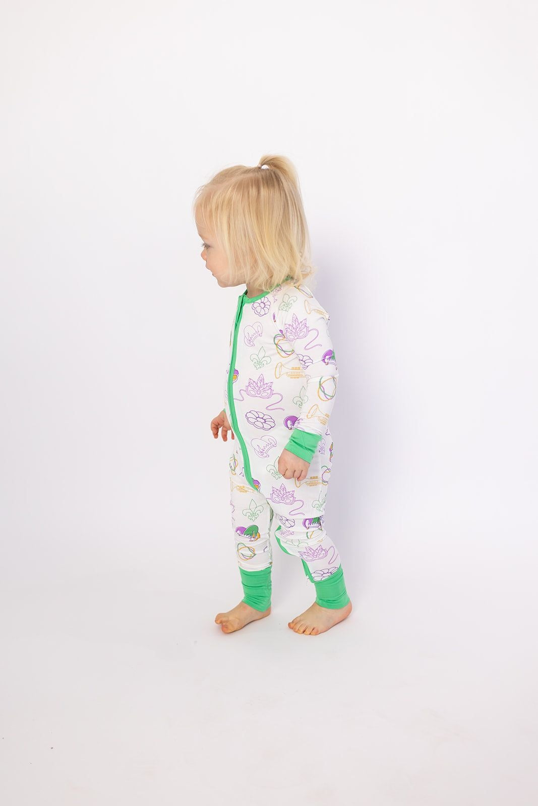 Southern Slumber Mardi Gras White Double Zipper Bamboo Sleeper