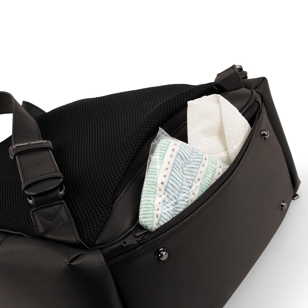 Nuna Essential Bag | Caviar