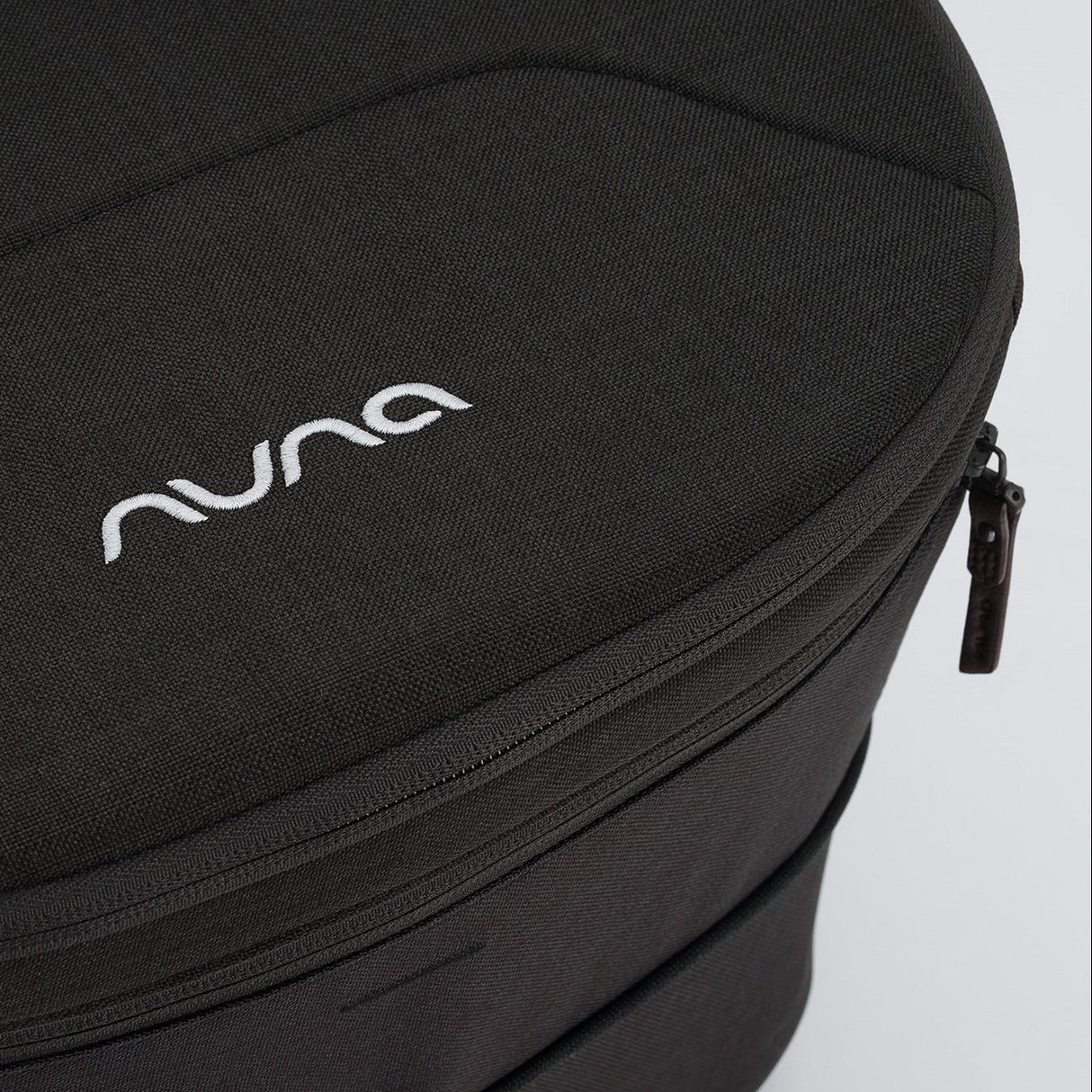 Nuna MIXX Series Bassinet + Stand | Caviar (Chocolate)