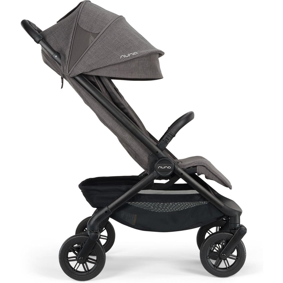 NUNA trvl 360 Stroller (preorder for November)