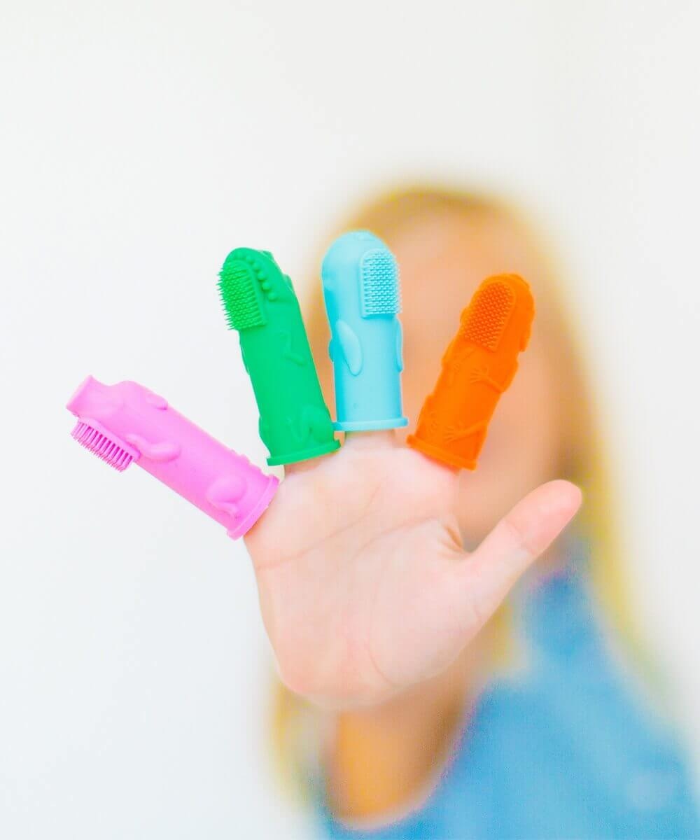 2-Pack of Brushies with Chomps the Dino & Willa the Whale Mini Book