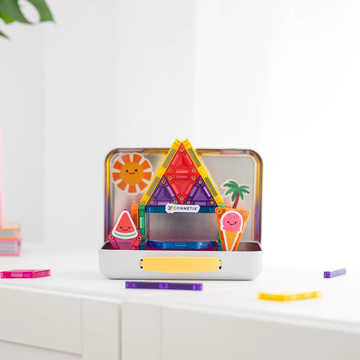 Connetix Magnetic Tiles Travel Mini Pack (32 pieces)