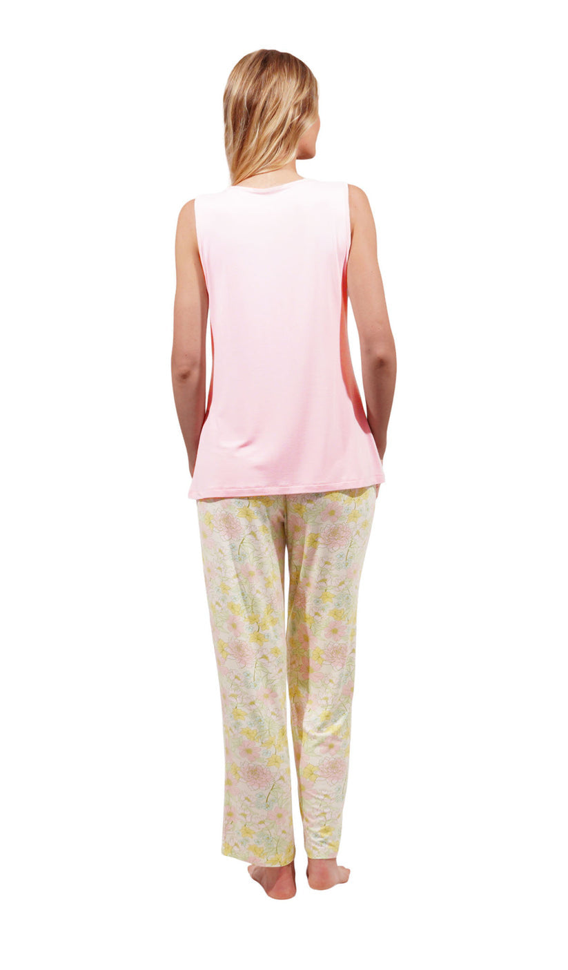 Begonia Anelise 5-Piece Mom and Baby Matching Gift Set | Adult Pajama Set Newborn Gown and Hat Set