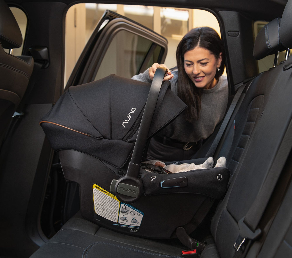 Nuna TRVL lx Stroller + PIPA urbn Car Seat Travel System