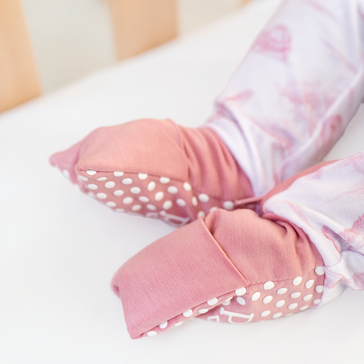 Pearls and Pelicans Bayou Toile Bamboo Zip Up Pajamas | Pink