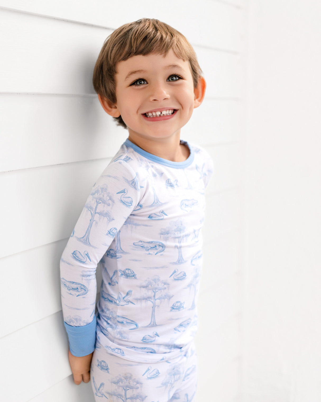 Pearls and Pelicans Bayou Toile Two-Piece Pajamas | Blue