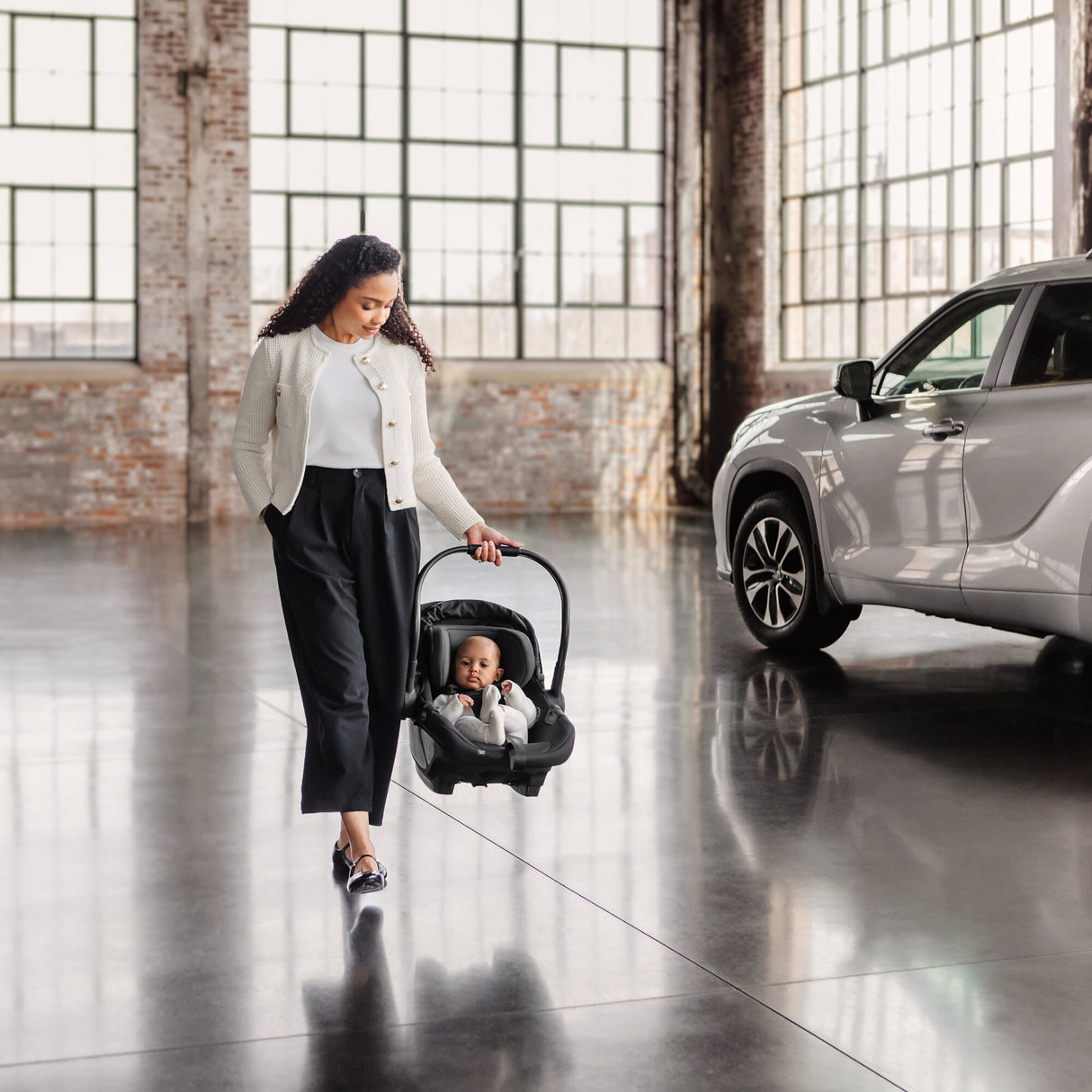 UPPAbaby Aria V2 Car Seat (preorder add to cart est 11/11/25)