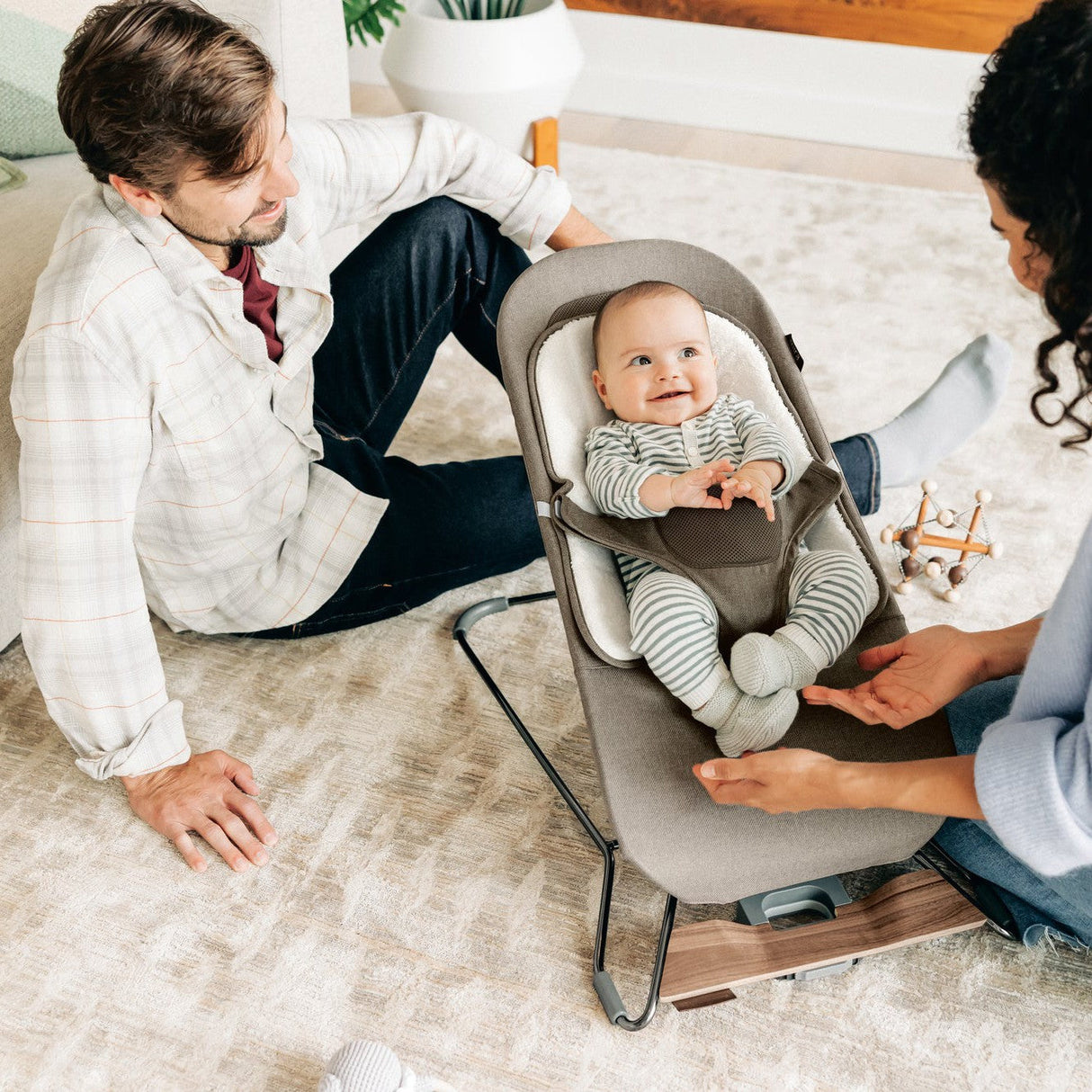 UPPAbaby Mira 2-in-1 Bouncer & Seat | No Shipping