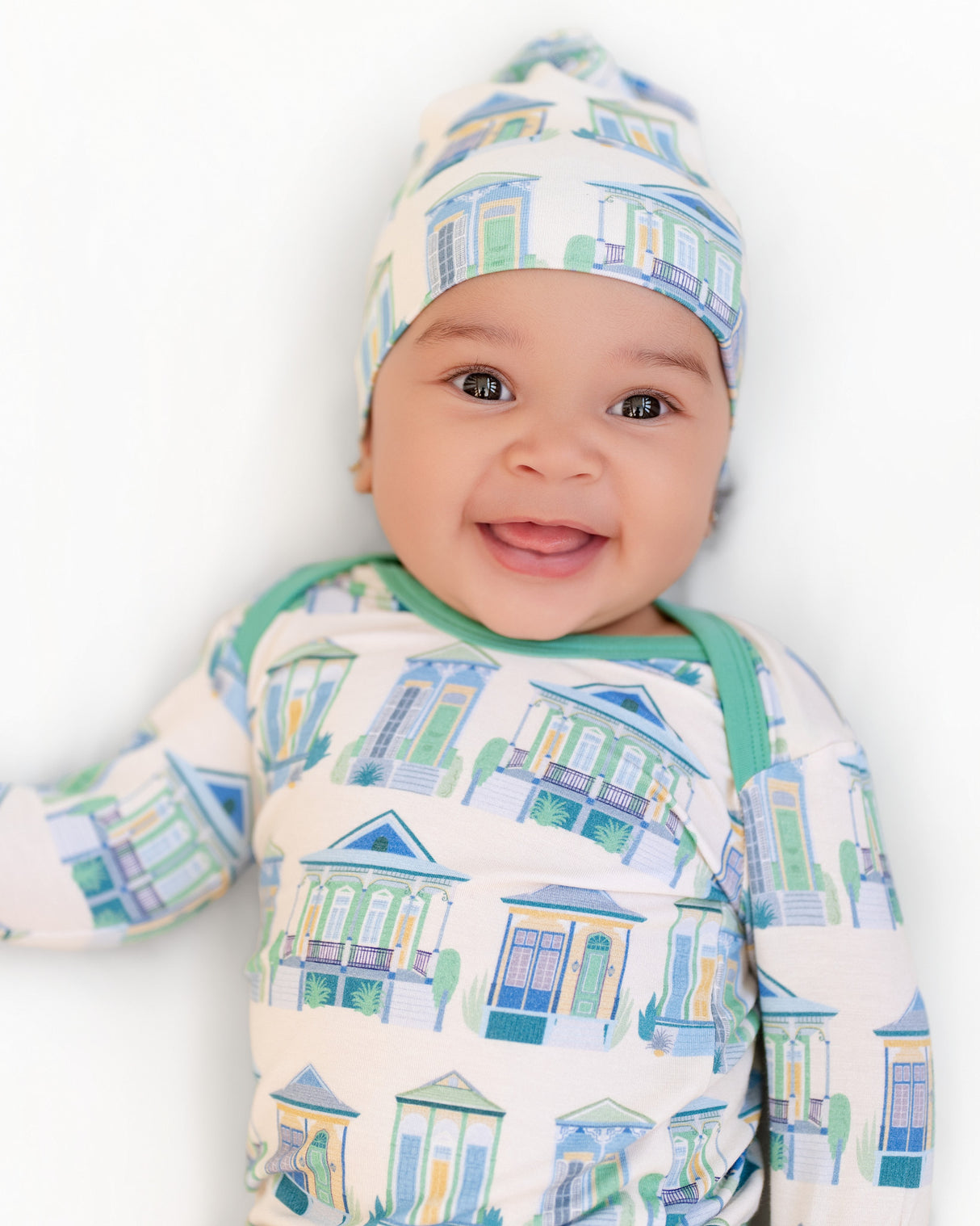 Pearls & Pelicans Home Sweet NOLA Bamboo Sleepie Gown (0-3mo) and Hat Set | Green