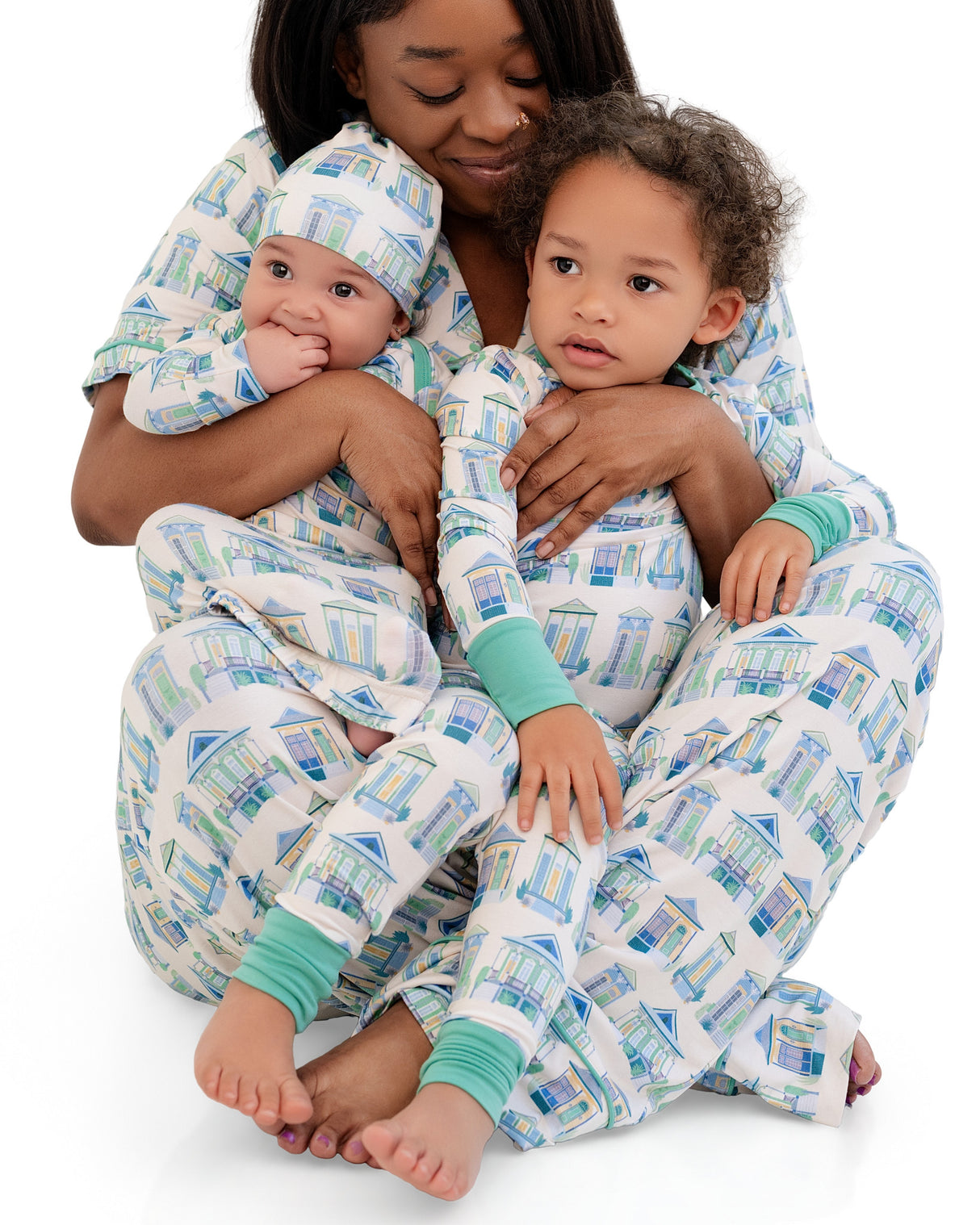 Pearls & Pelicans Bamboo Home Sweet Nola Green Women's Short-Sleeve Shirt and Lounge Pants Set