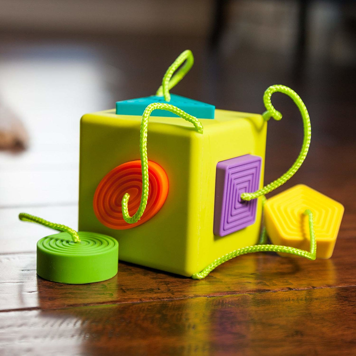 Oombee Cube