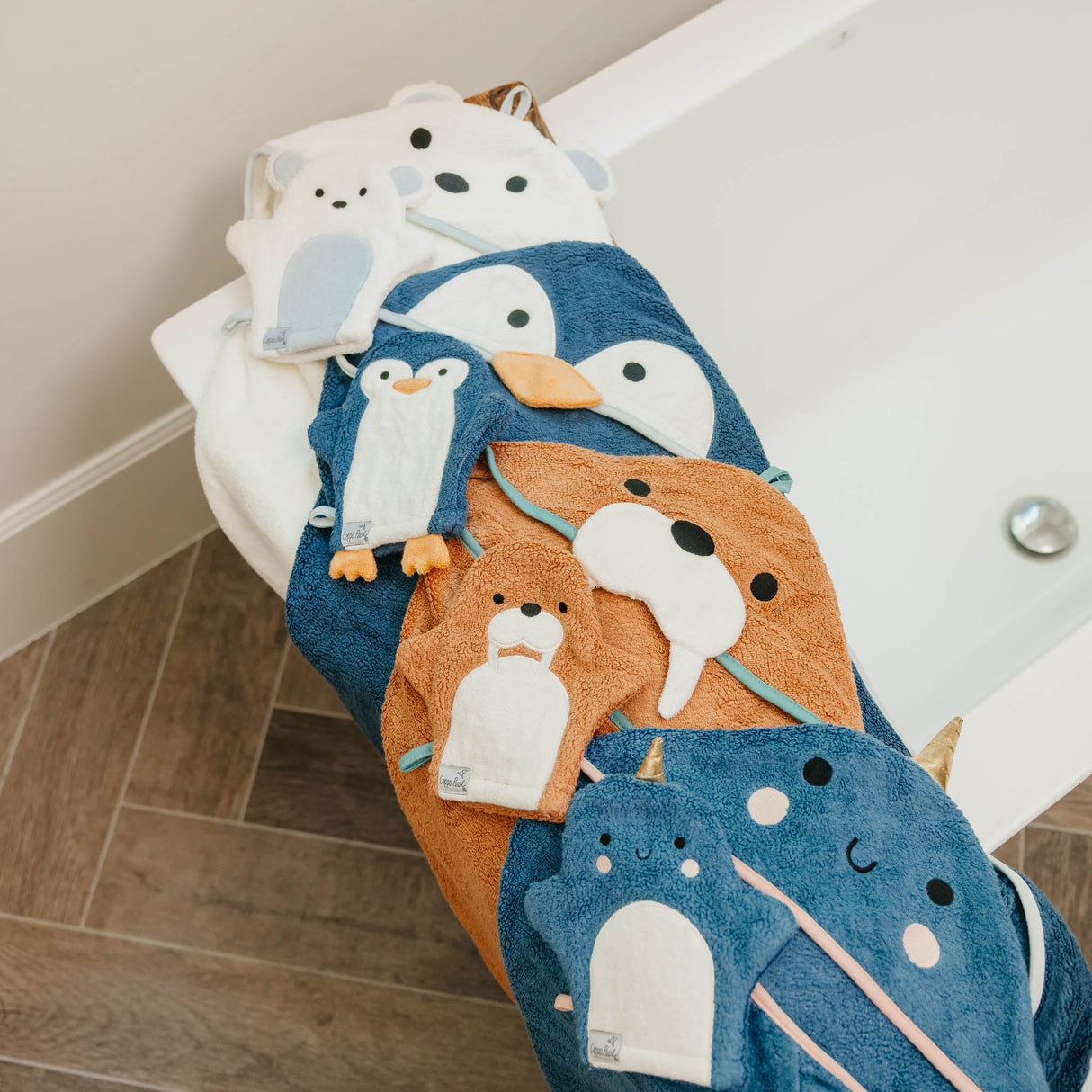 Copper Pearl Nori Narwhal | Wash Mitt