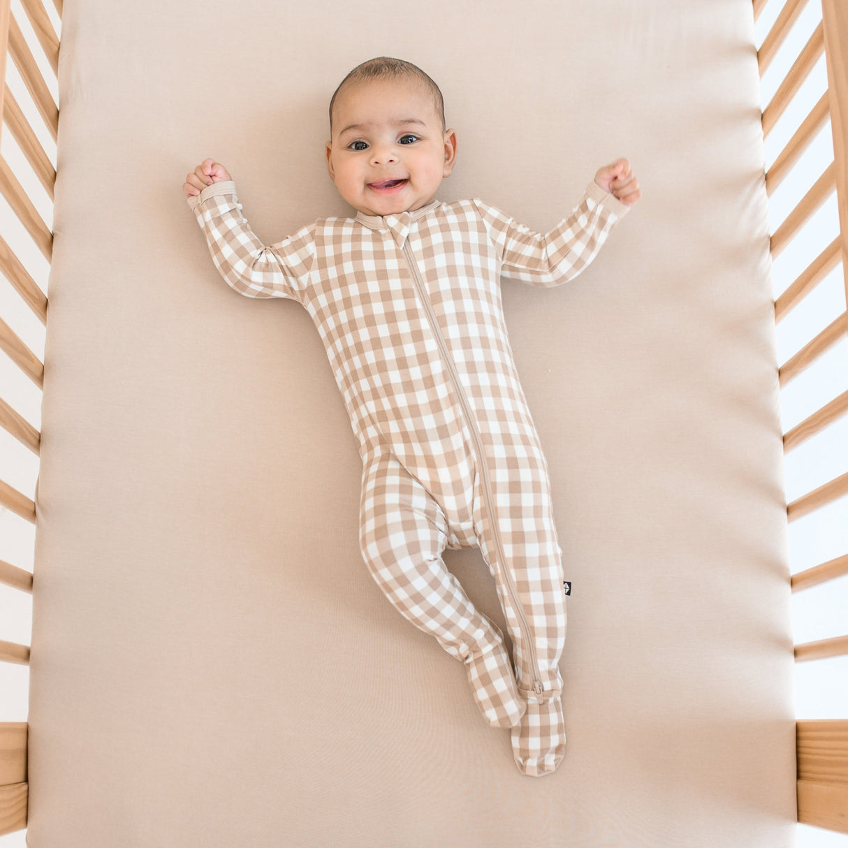 Kyte Bamboo Zippered Footie | Gingham Bisque