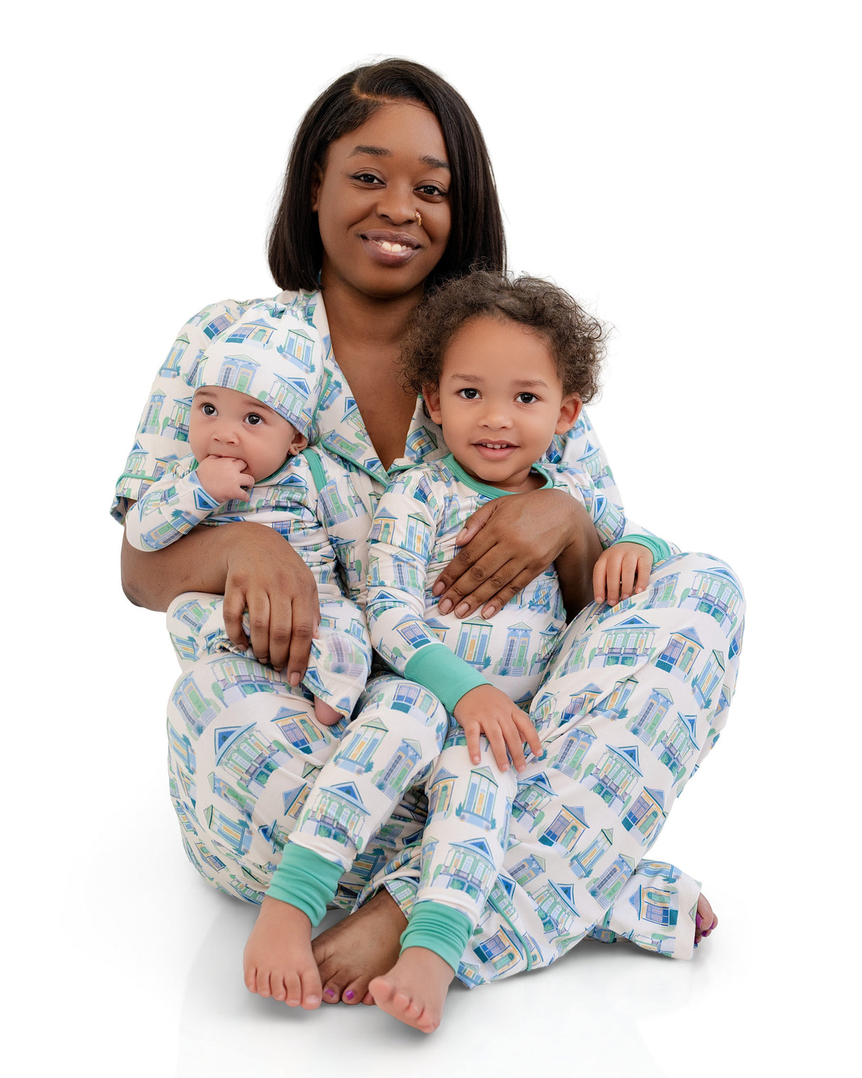 Pearls & Pelicans Bamboo Home Sweet Nola Green Women's Short-Sleeve Shirt and Lounge Pants Set