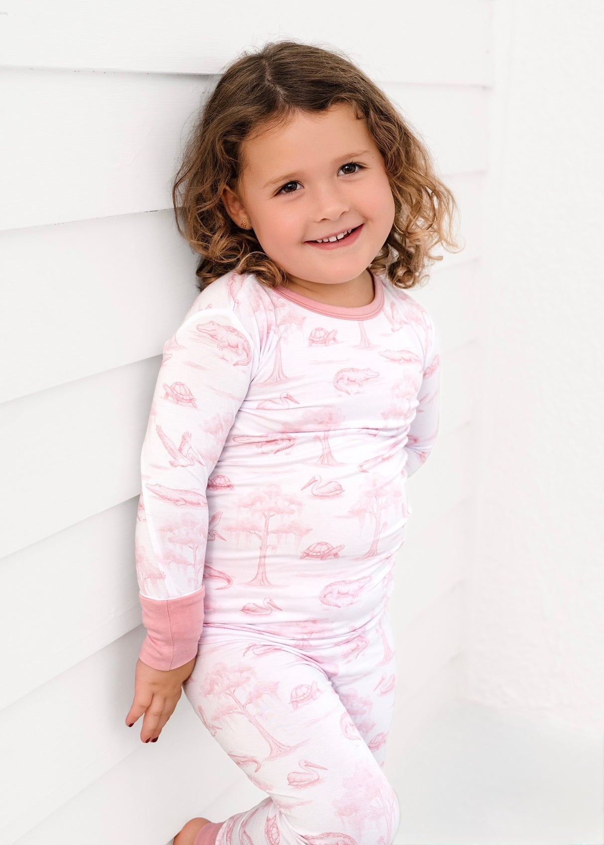 Pearls and Pelicans Bayou Toile Two-Piece Pajamas | Pink