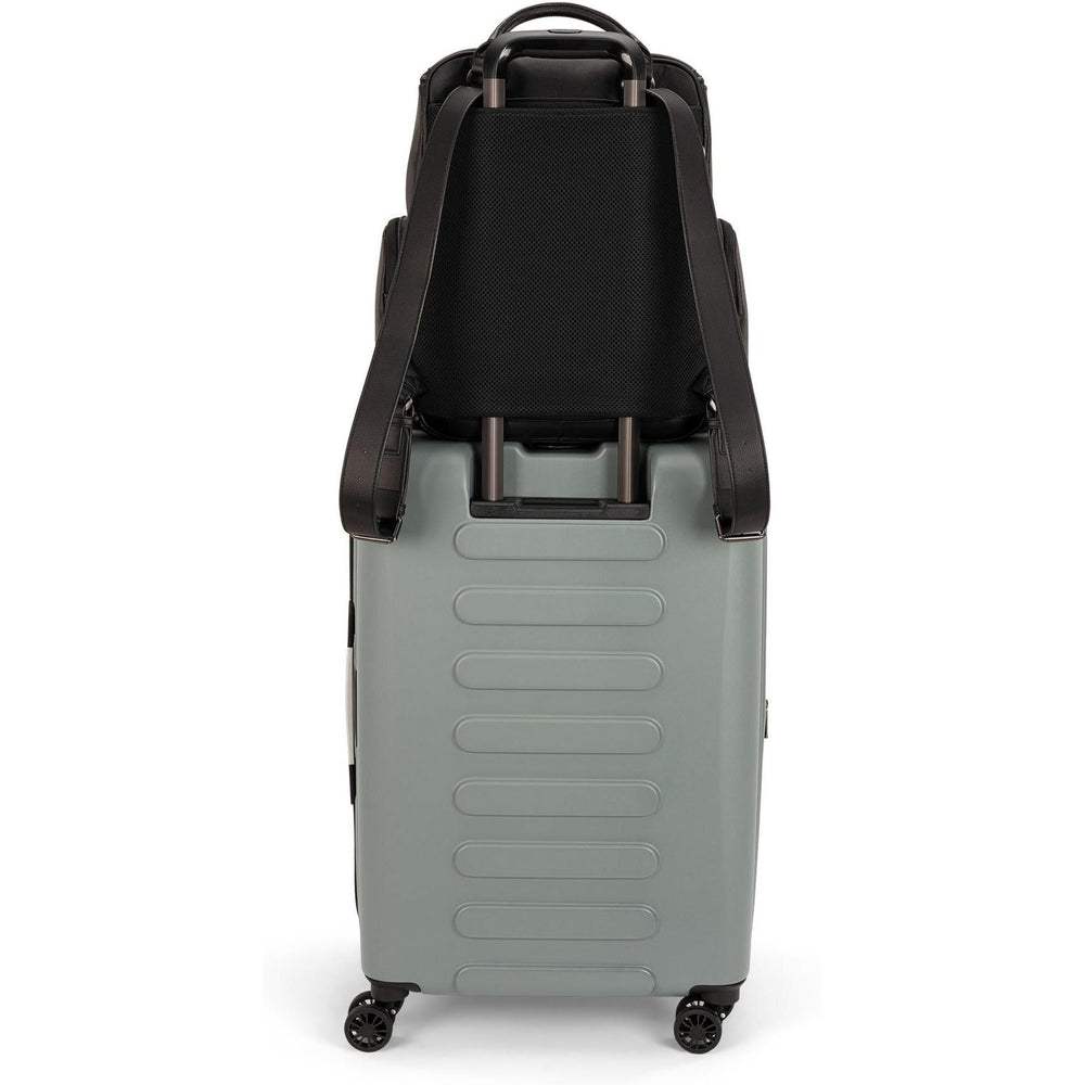 Nuna Essential Bag | Caviar