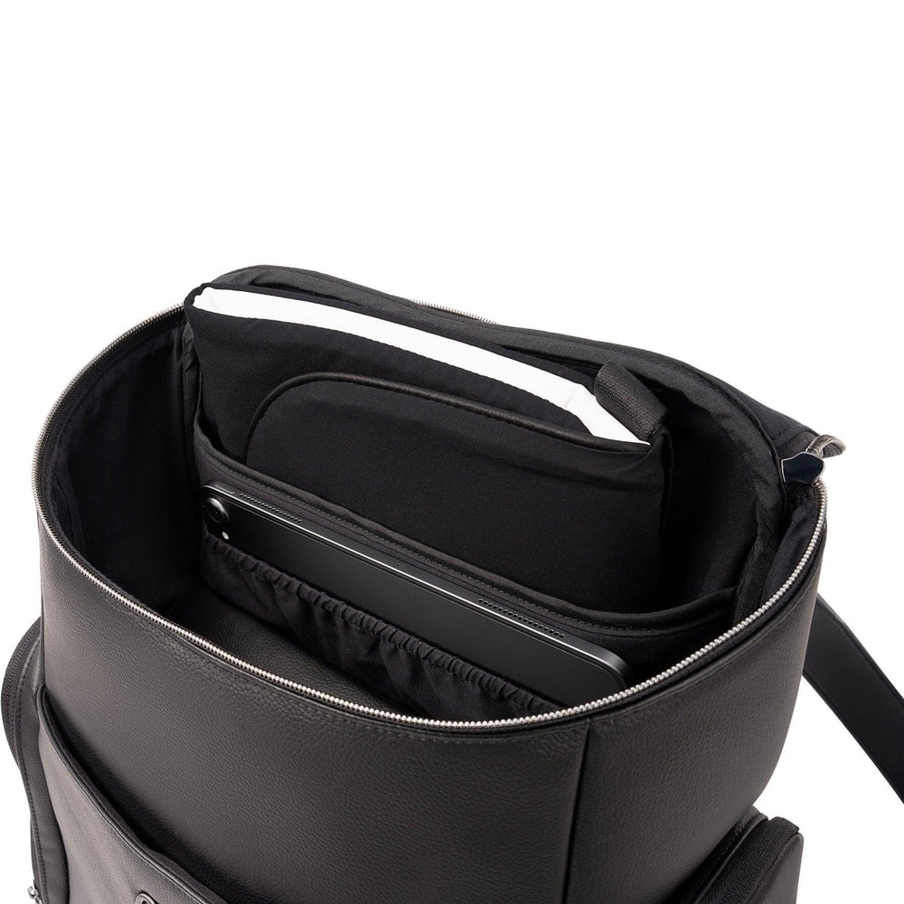 Nuna Essential Bag | Caviar