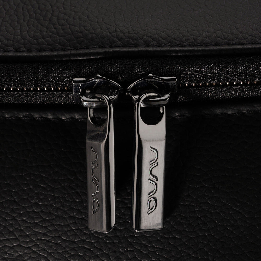 Nuna Essential Bag | Caviar