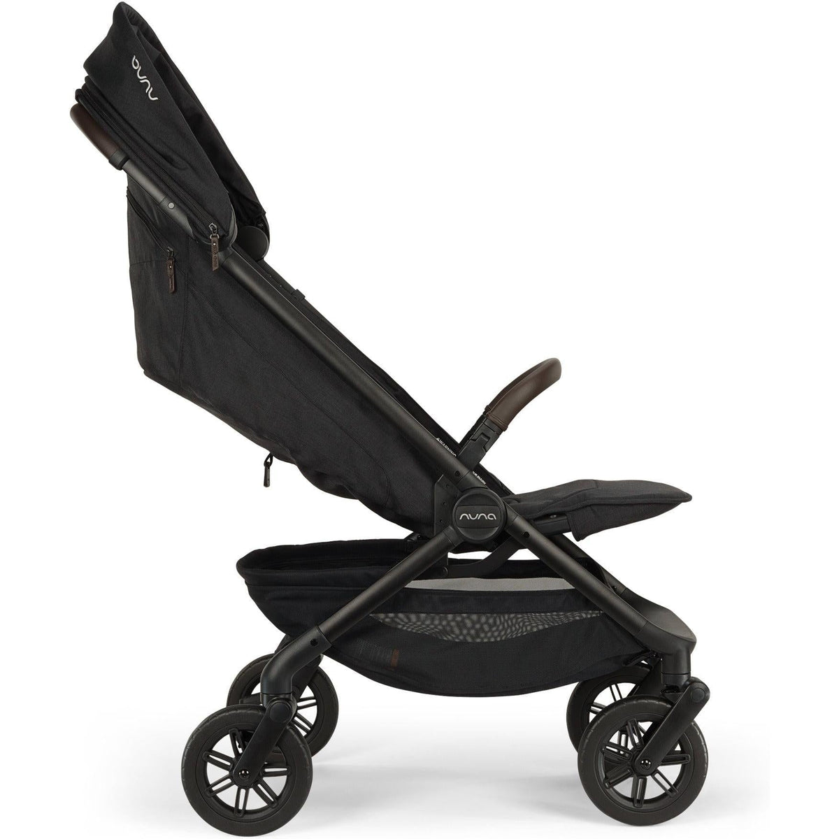 NUNA trvl 360 Stroller (preorder for November)