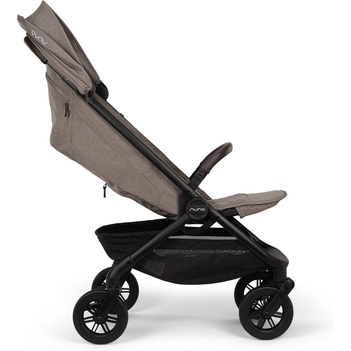 NUNA trvl 360 Stroller (preorder for November)