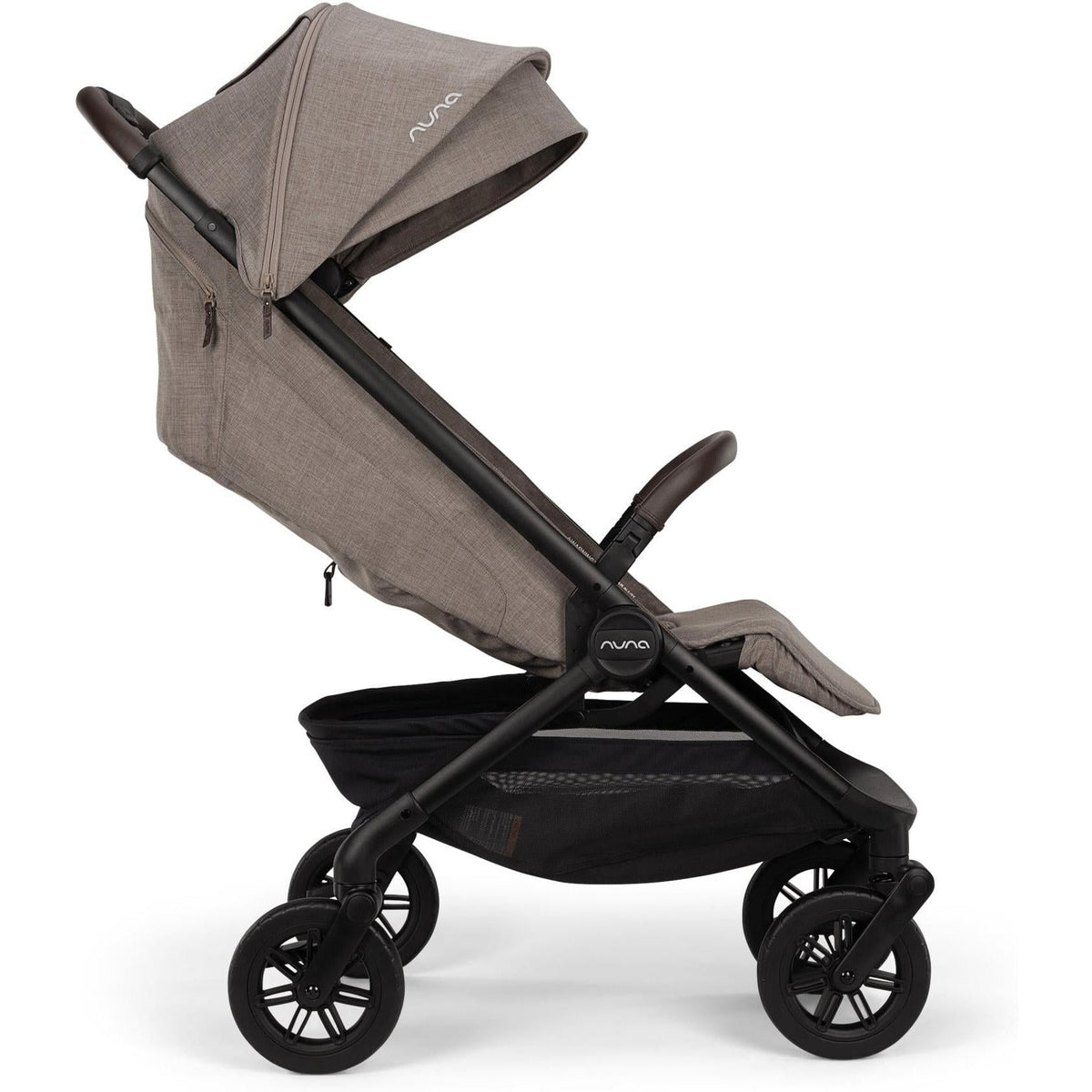 NUNA trvl 360 Stroller (preorder for November)