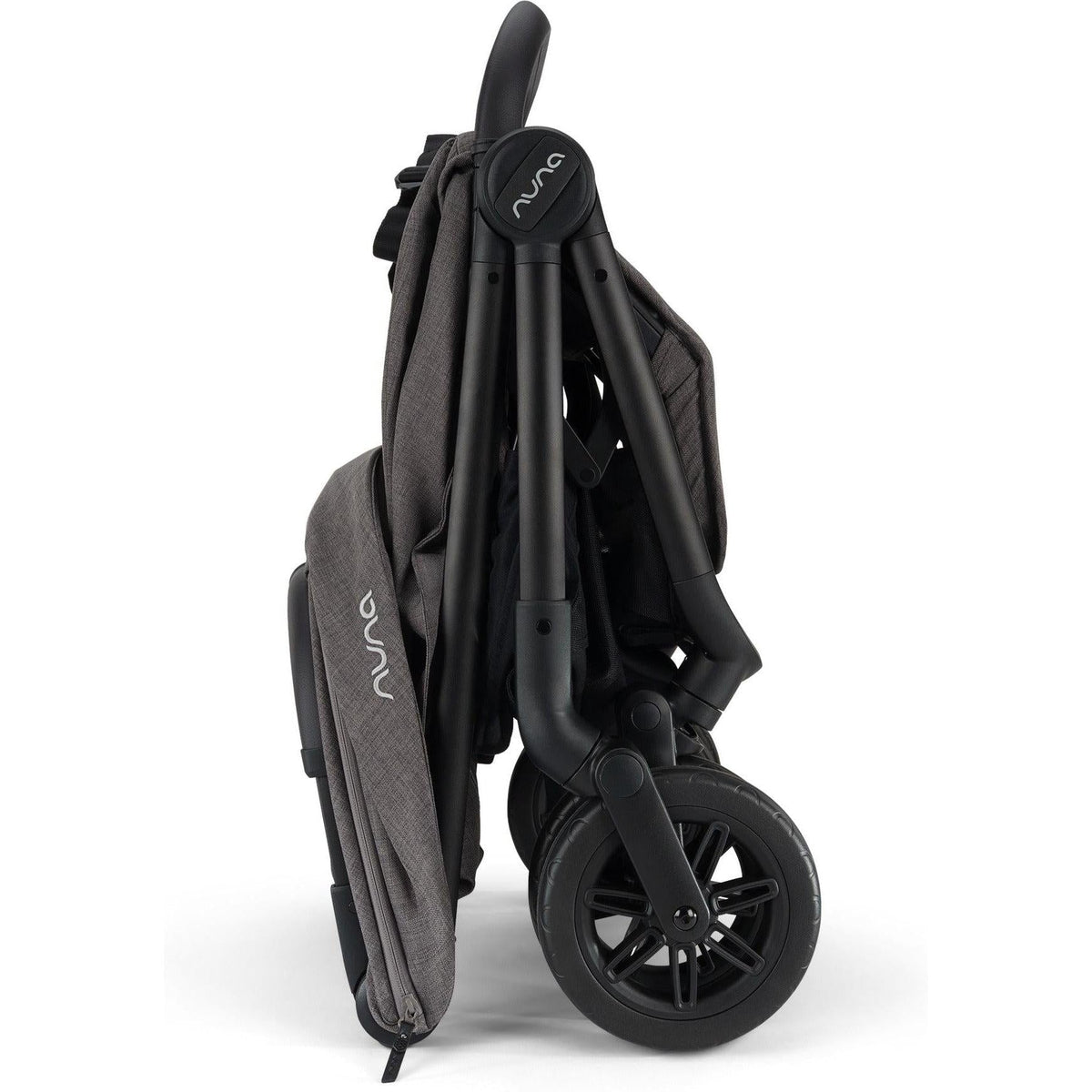 NUNA trvl 360 Stroller (preorder for November)