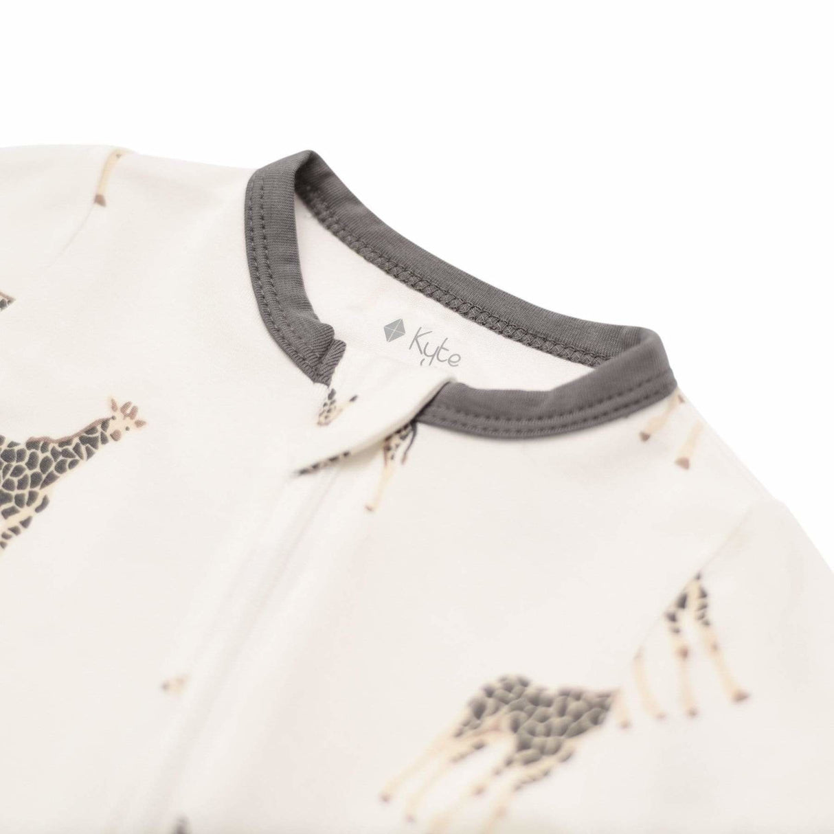 Kyte Baby Bamboo Zippered Footie | Giraffe
