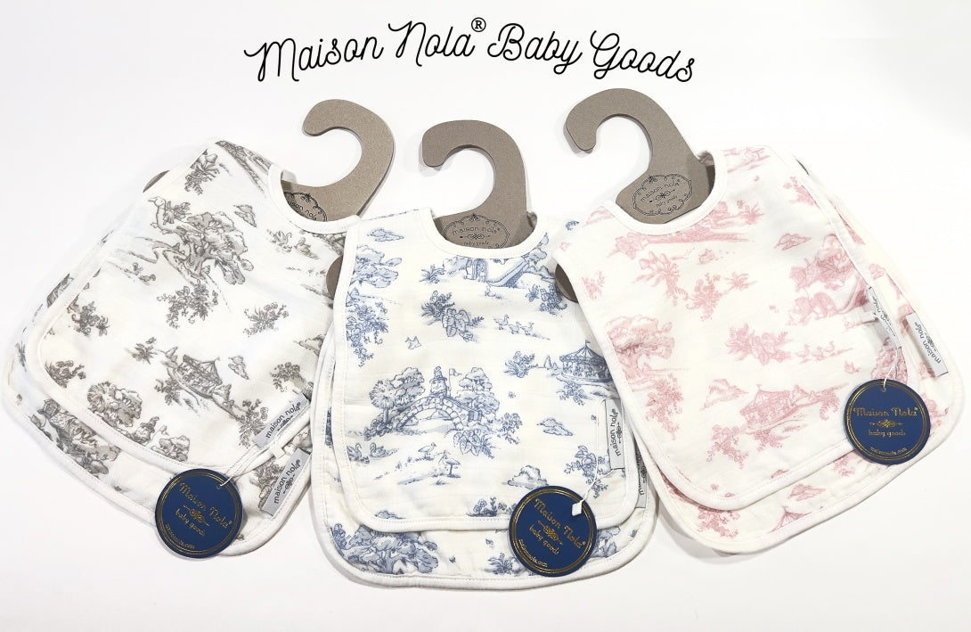 Storyland Toile Reversible Bamboo Bib & Burp Cloth Set