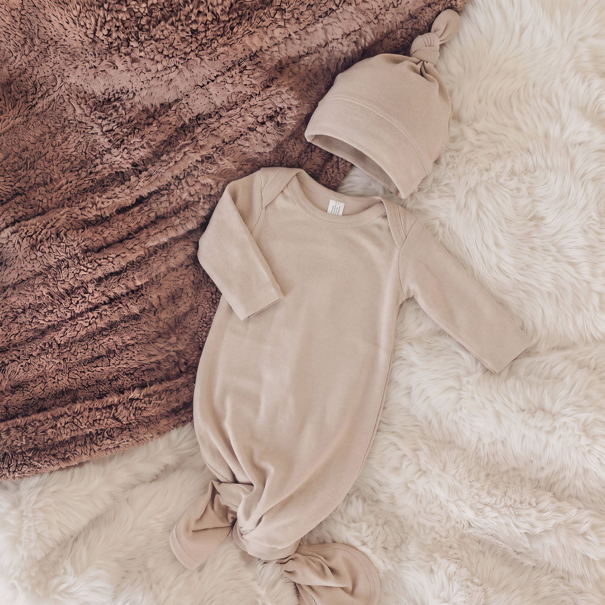 Sugar + Maple Wheat Bamboo Knotted Gown & Matching Hat Set | 0-3mo