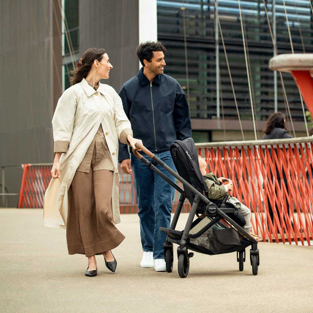 Nuna SWIV Stroller